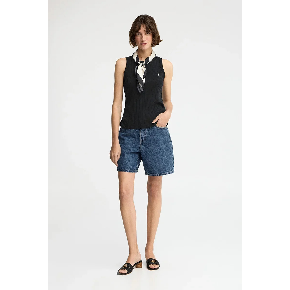 Canotta nera a coste slim fit e ricamo Rigby Go