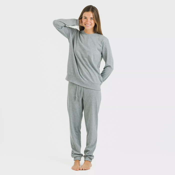 Pantalón largo básico deportivo gris claro