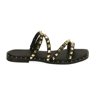 Sandalias planas negras con tachuelas