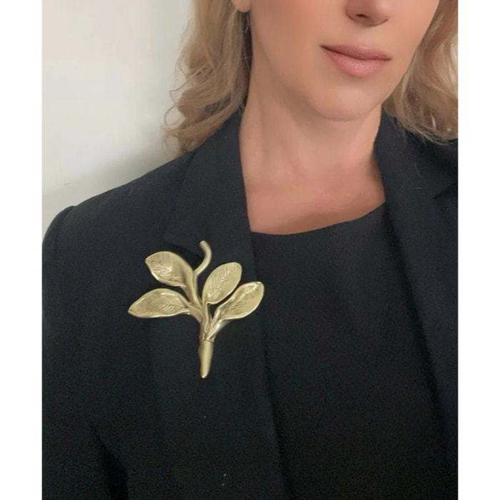 Broche Renacer en chapado dorado _latón vintage diseño Gloria Mago