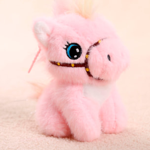 Peluche extra morbido e soffice con pendente. Design puledro seduto rosa. 13 cm.