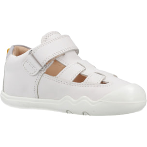 Sandalias Niño de la marca GEOX  modelo B STEPPIEUP BOY BLANCO