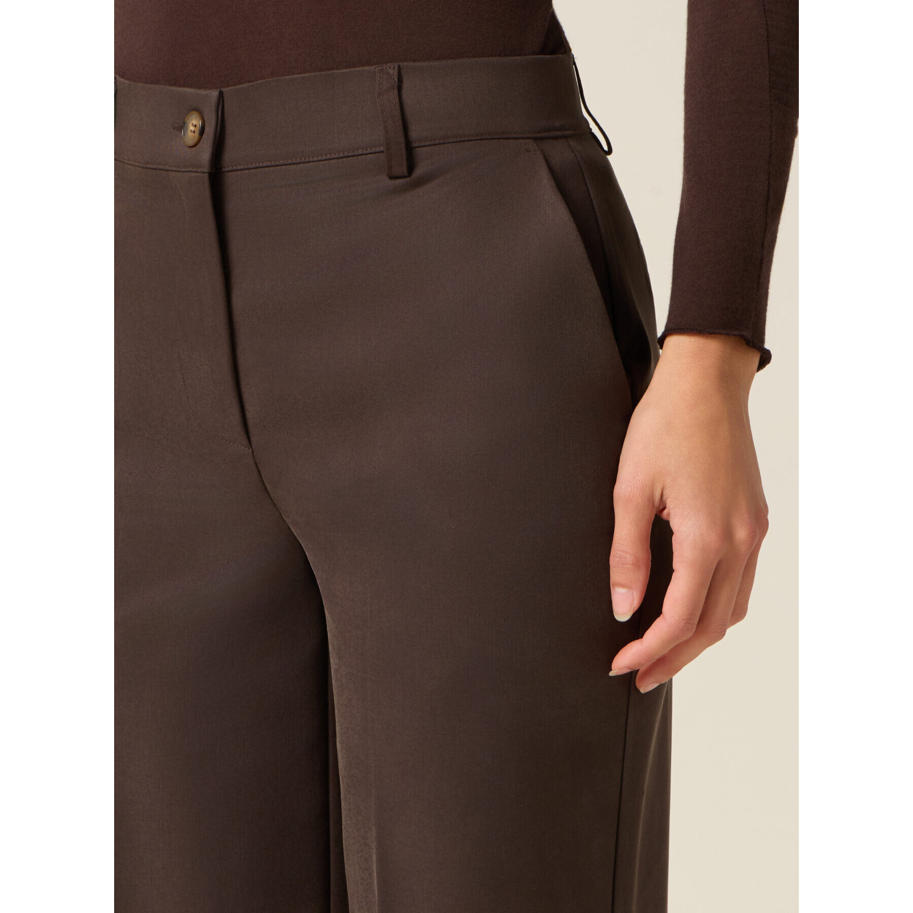 Oltre - Pantalones cropped con vuelta - Marrón