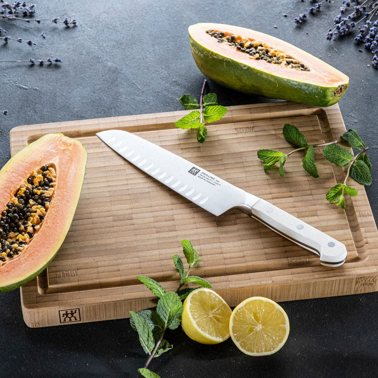 Couteau santoku ZWILLING® Pro Le Blanc