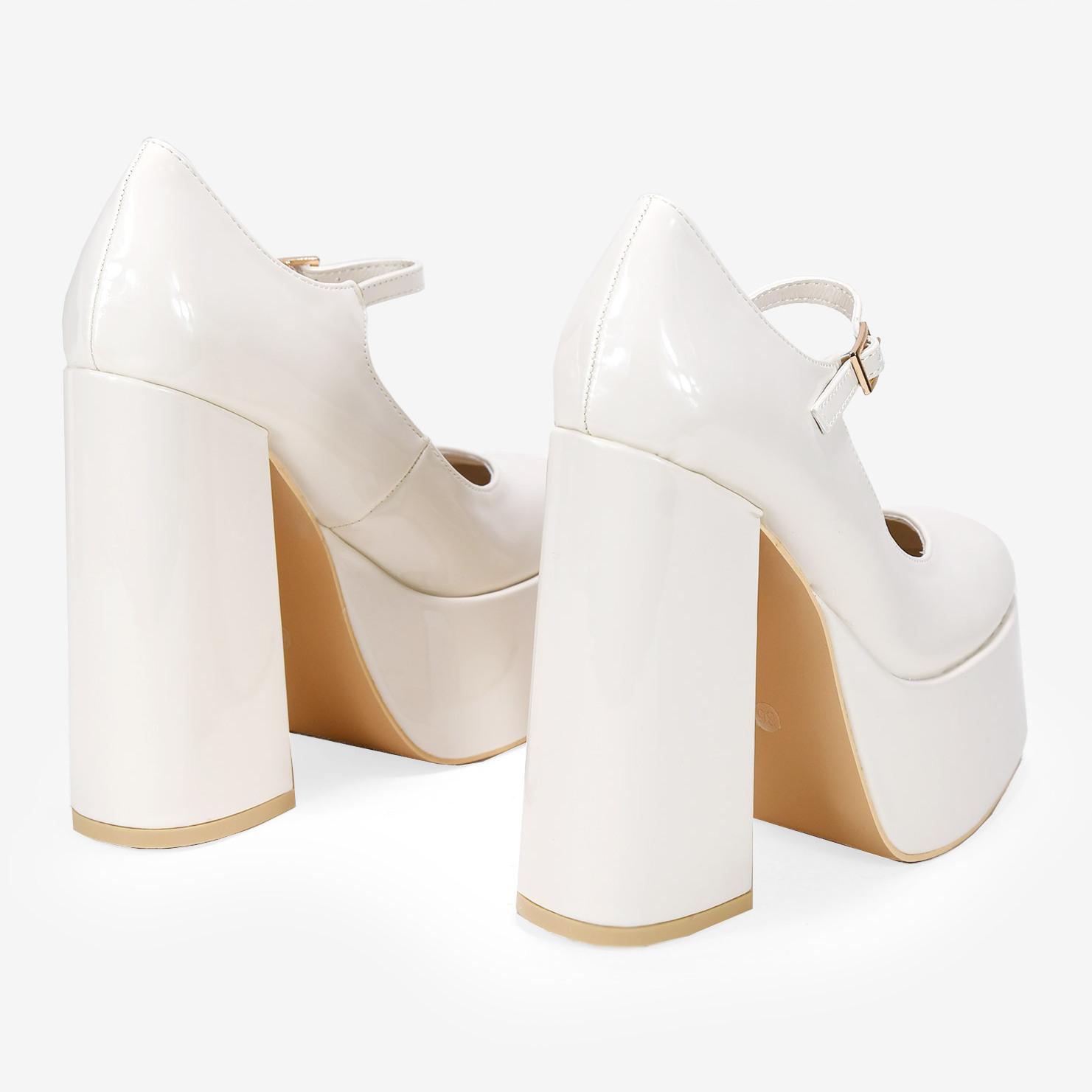 Zapatos Mary Jane beige tacón XXL y plataforma