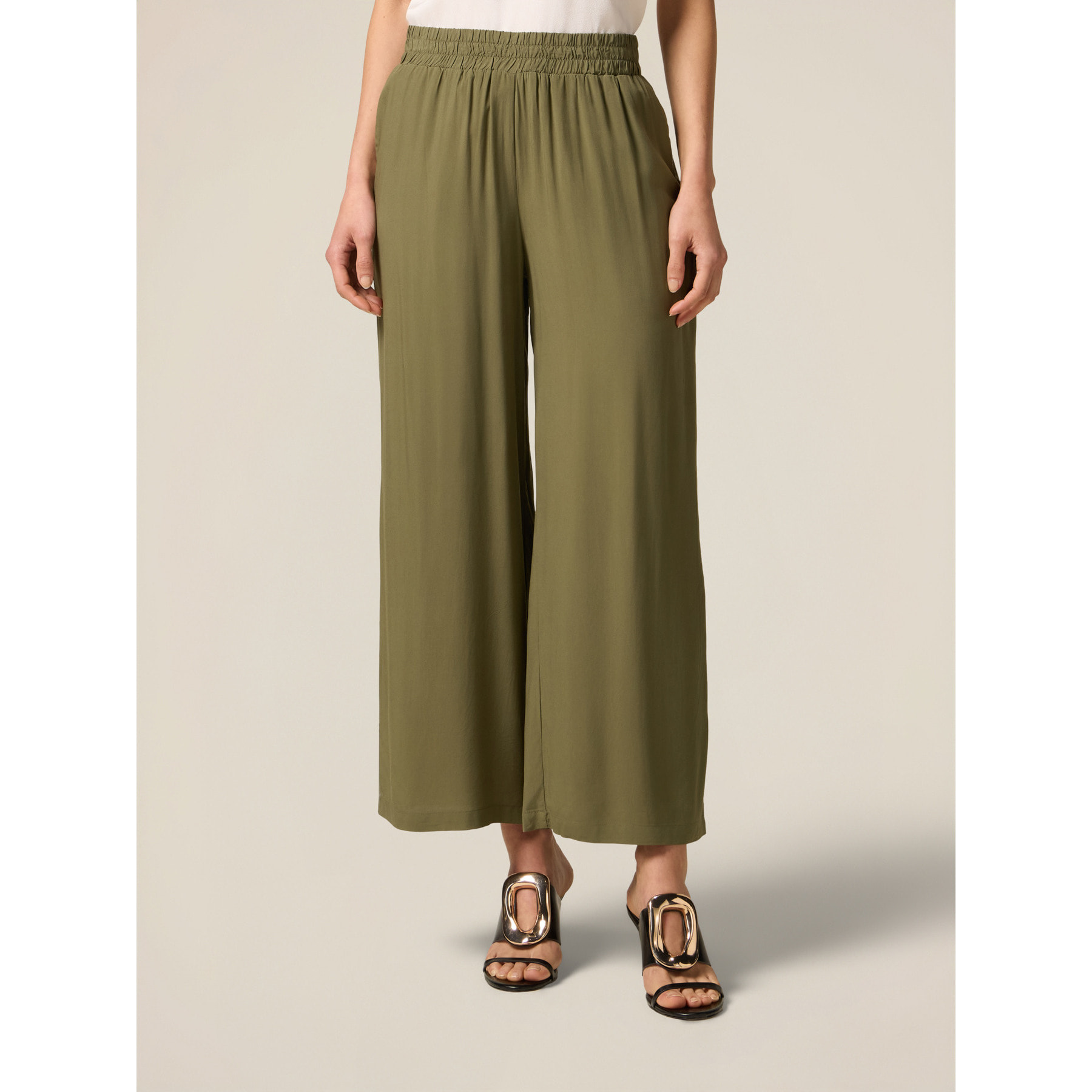 Oltre - Pantalones palazzo de viscosa - Verde militare