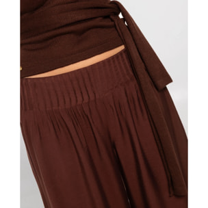 Pantalón ancho largo fluido con jaretas de mujer