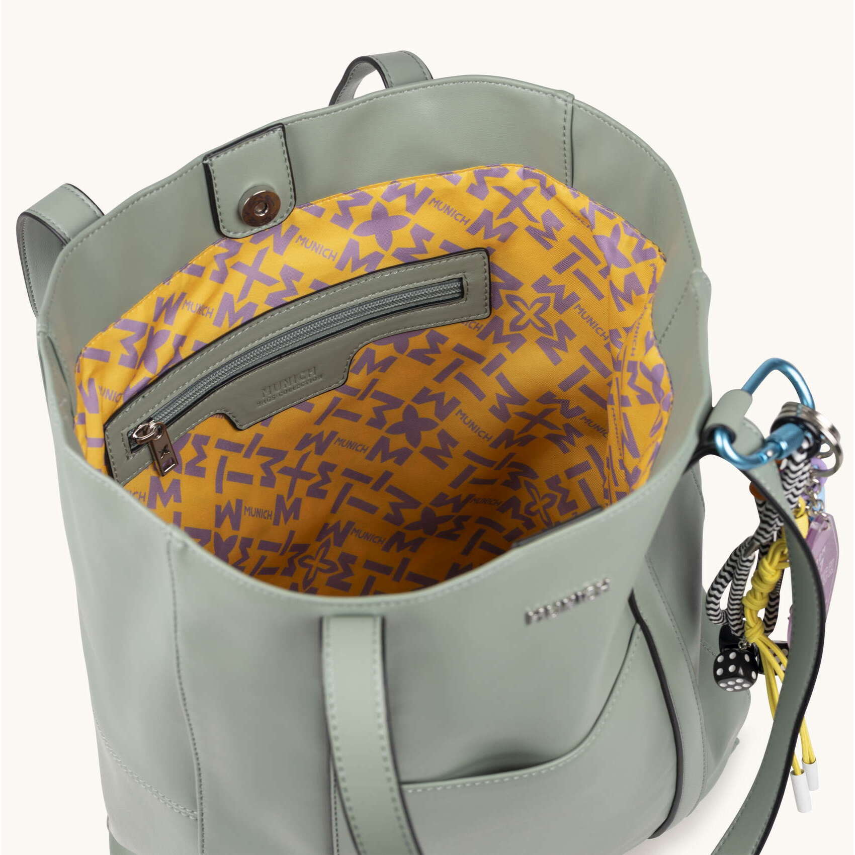 Bolso Shopper Verde Agua con Bolsillo Frontal y Charms CHARMS SHOPPER AQUA