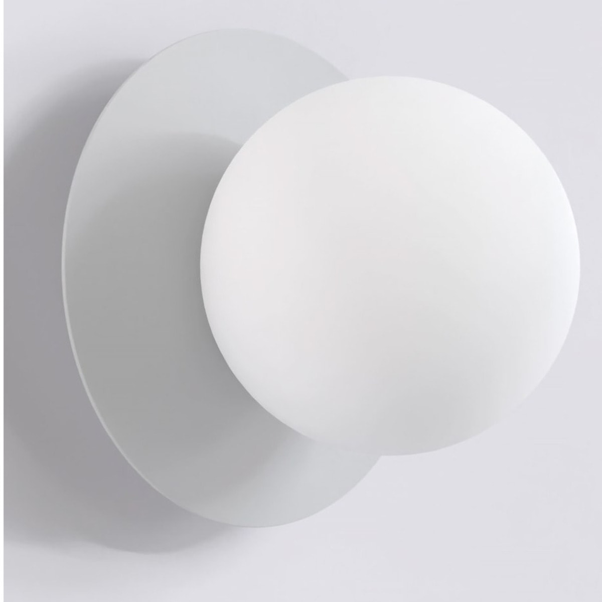 Lampada a parete Americana in acciaio grigio e vetro bianco opaco