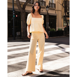 Pantalón de mujer acampanado con cuadros vichy
