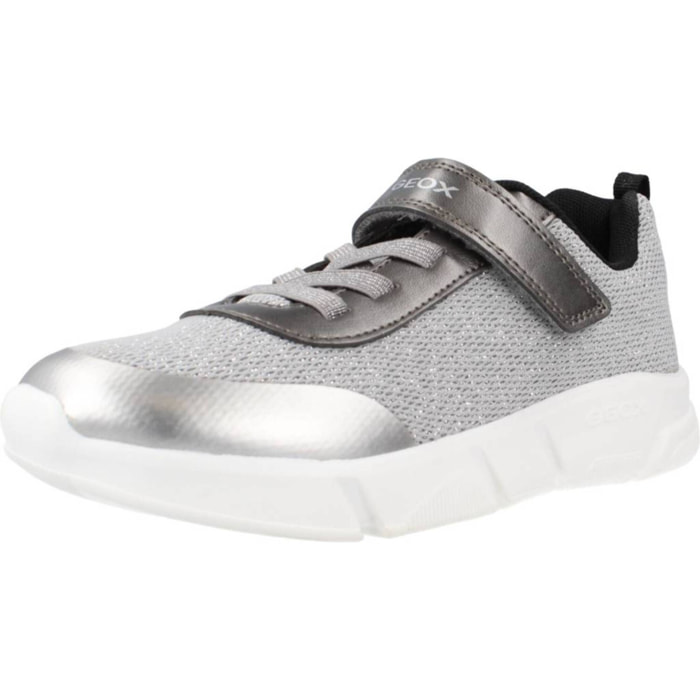 Zapatillas Niña de la marca GEOX  modelo J ARIL G. PLATA