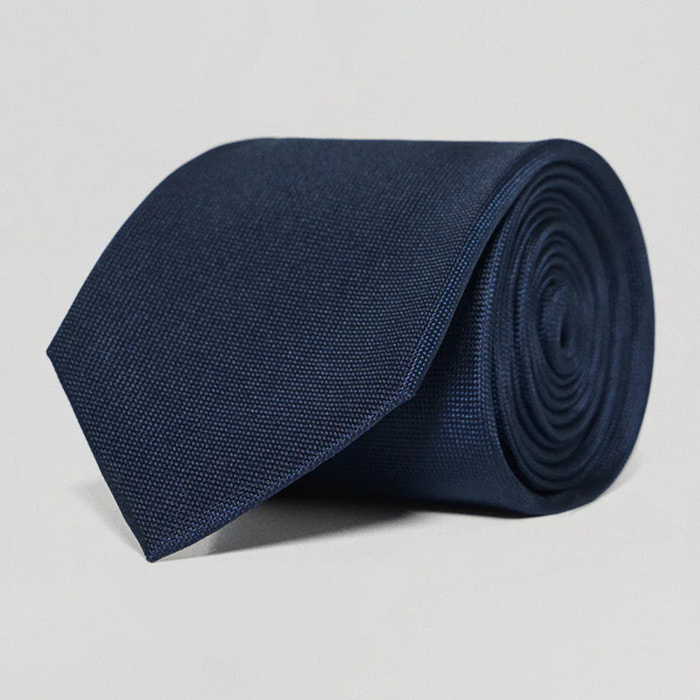 Cravatta in seta blu a tinta unita con logo Polo Club