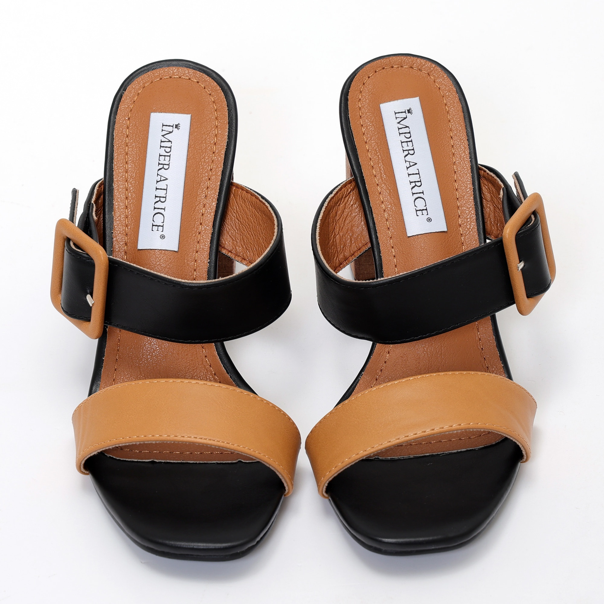 Sandali in simil pelle con tacco alto in sughero e fascia con fibbia