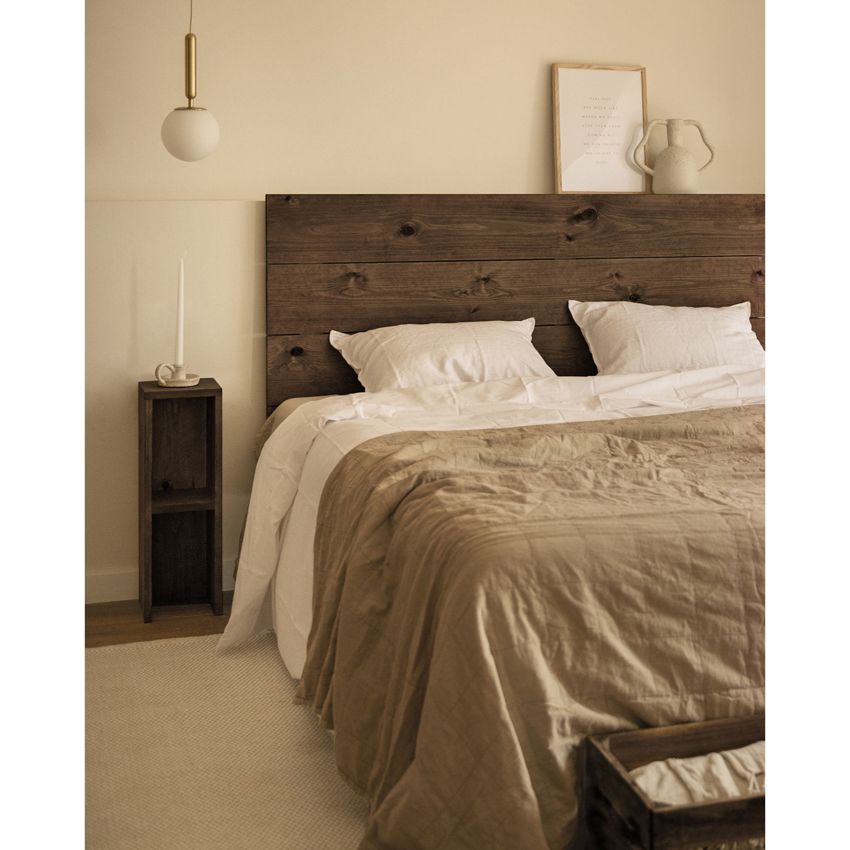 Pack de 2 tables de chevet ou d’appoint en bois massif noyer 60x20cm Hauteur: 60 Longueur: 20 Largeur: 20