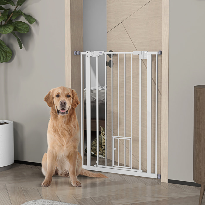 Barrera de Seguridad Perros Gatos con Puerta Pequeña 74-80x104,1 cm para Puerta Pasillo Escalera Barrera para Mascotas con Cierre Automático y Sistema de Doble Bloqueo Blanco