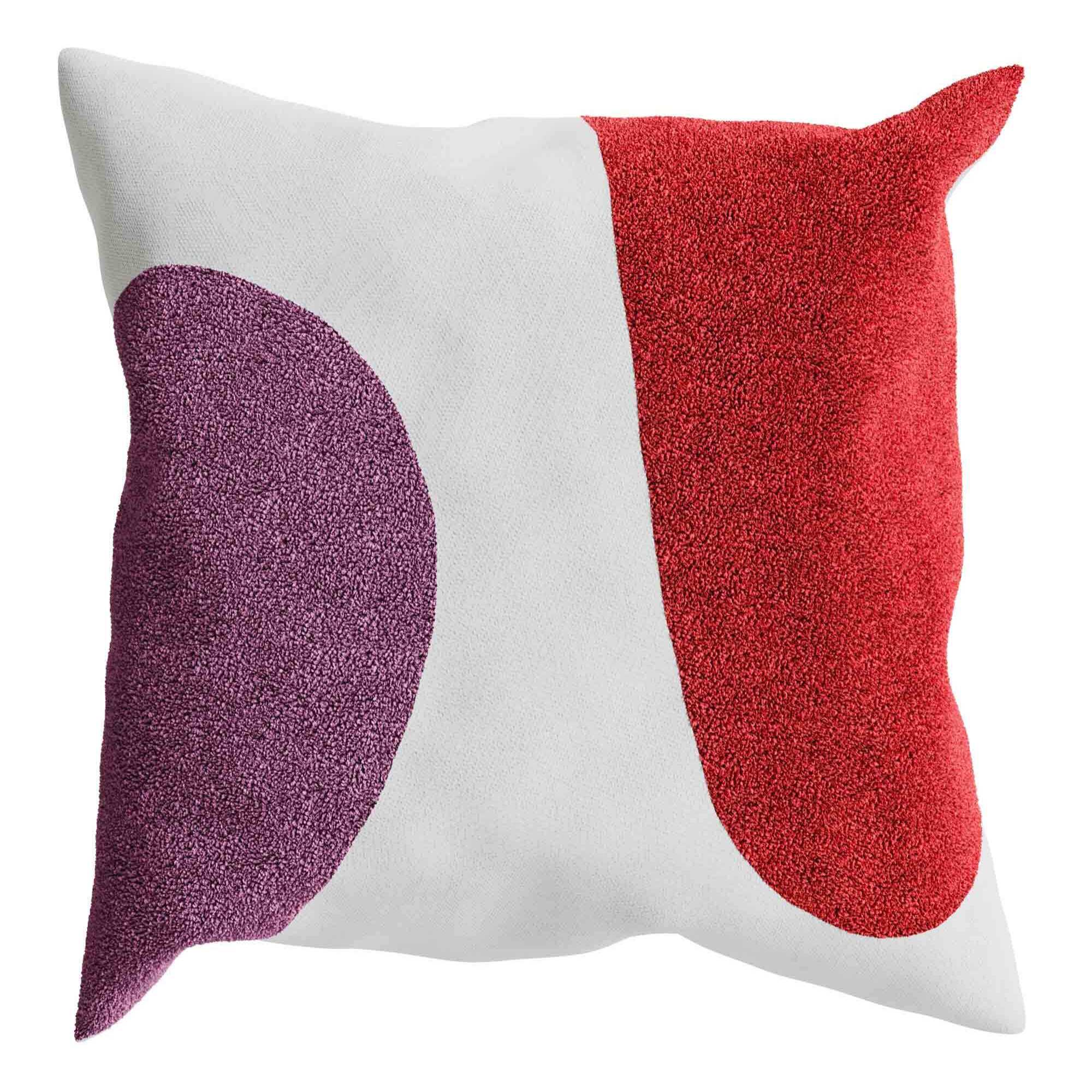 Coussin brodé, design moderne et coloré