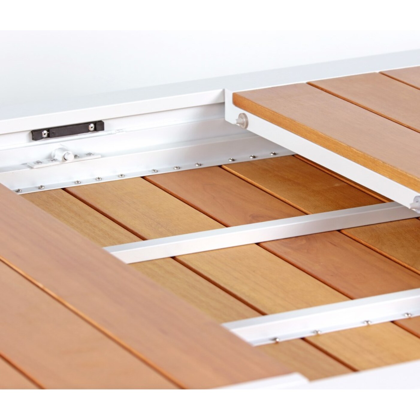 Tavolo allungabile in alluminio e legno 200/300x100x075- Olbia