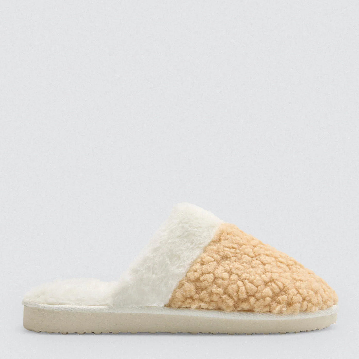 Pantofole da casa con pelliccia e pelle di pecora