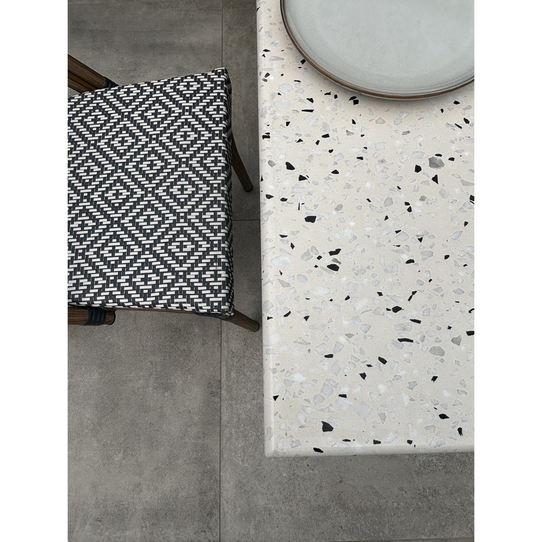 BISTRO - Ensemble repas de jardin 2 places en acier et plateau terrazzo - bleu