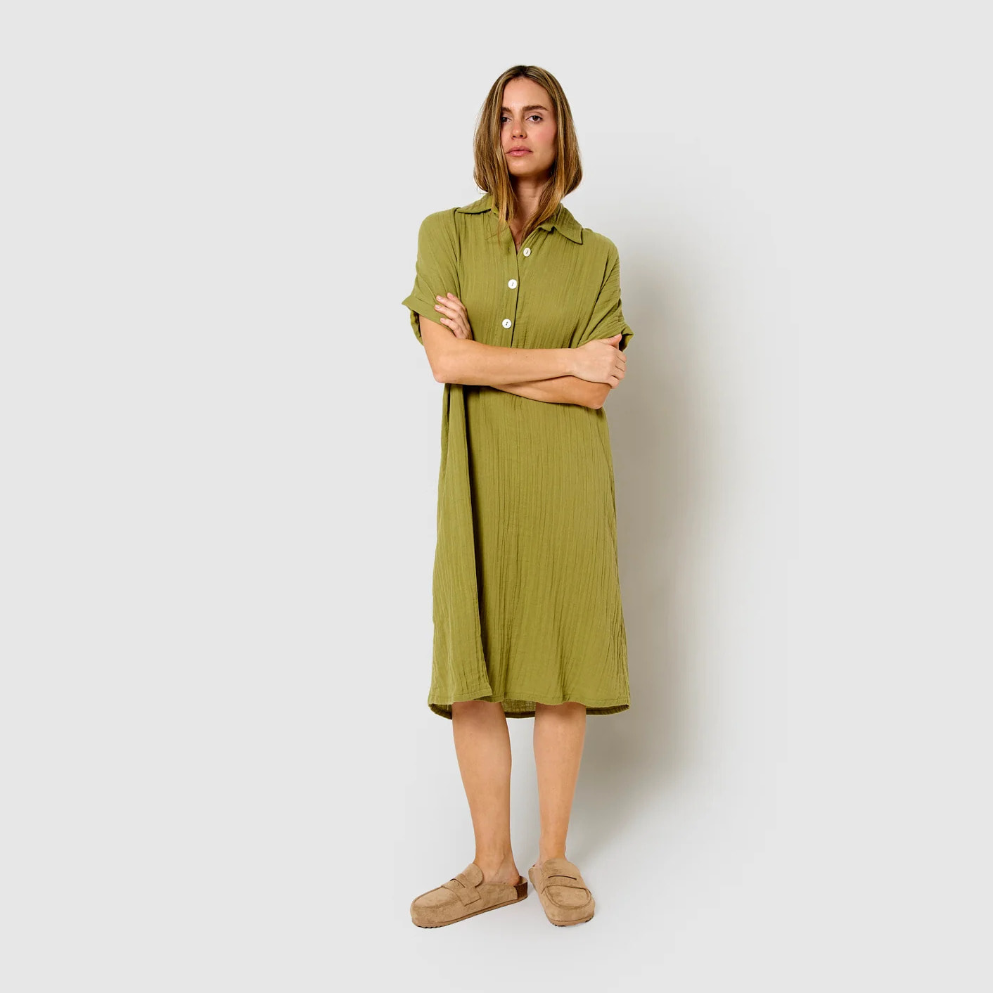 Vestido midi manga fluida muselina limón
