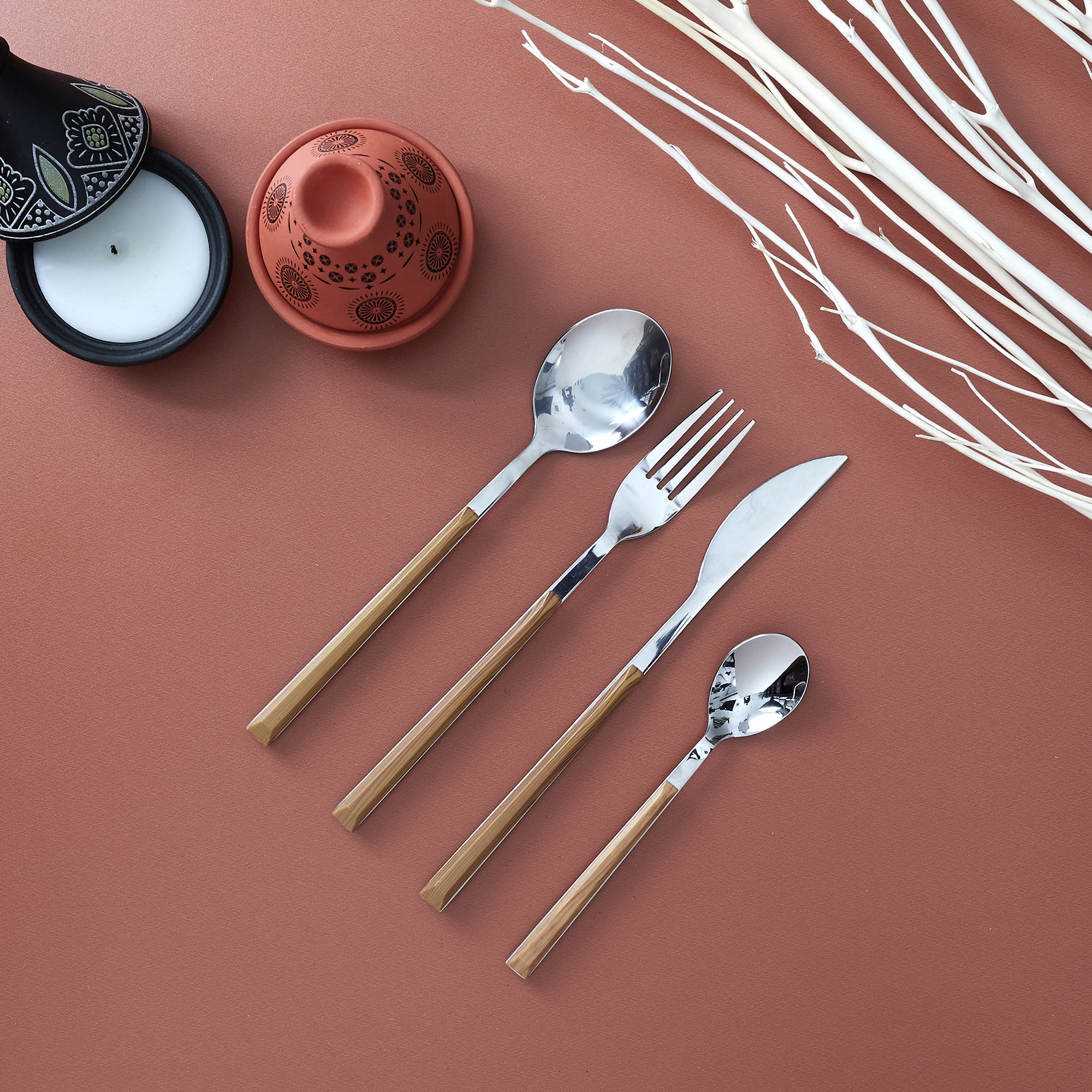 Menagere Effet Bois X16