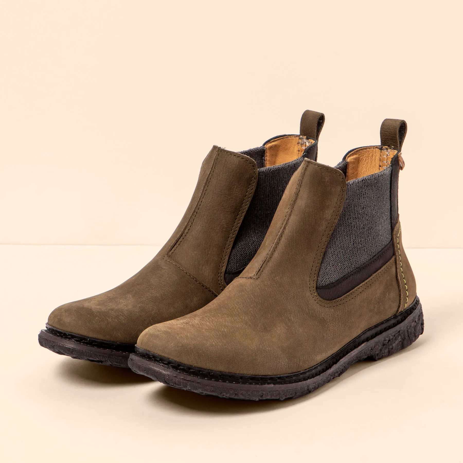 Botines N5475 PLEASANT FOREST-BLACK/ ANGKOR color Forest-black