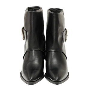 Stivaletto in simil pelle con fibbia