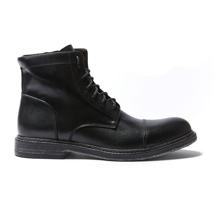 Ankle boot British Passport nero