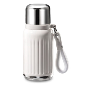 Termo MD-K933 de 300 ml con sellado antifugas, colador para infusiones y tapa convertible en vaso. Incluye apertura de 180°, cordón desmontable y excelente conservación térmica.