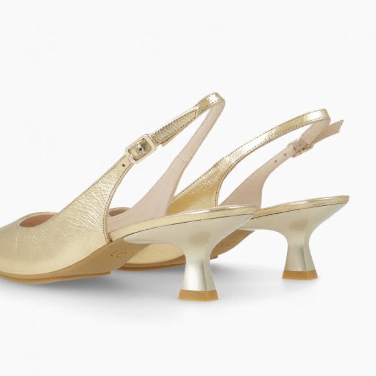 ZAPATOS DE SALÓN DORADOS CHAKI