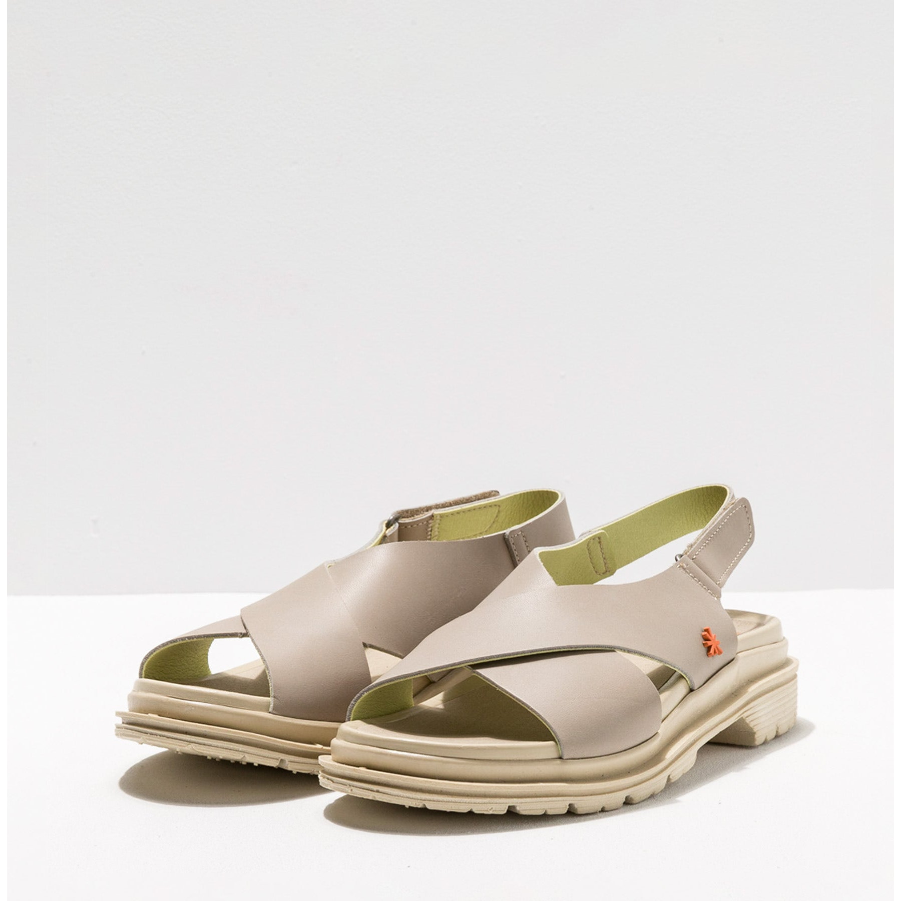 Sandalias 1549 GRASS WAXED SESAME/ BIRMINGHAM color Sesame