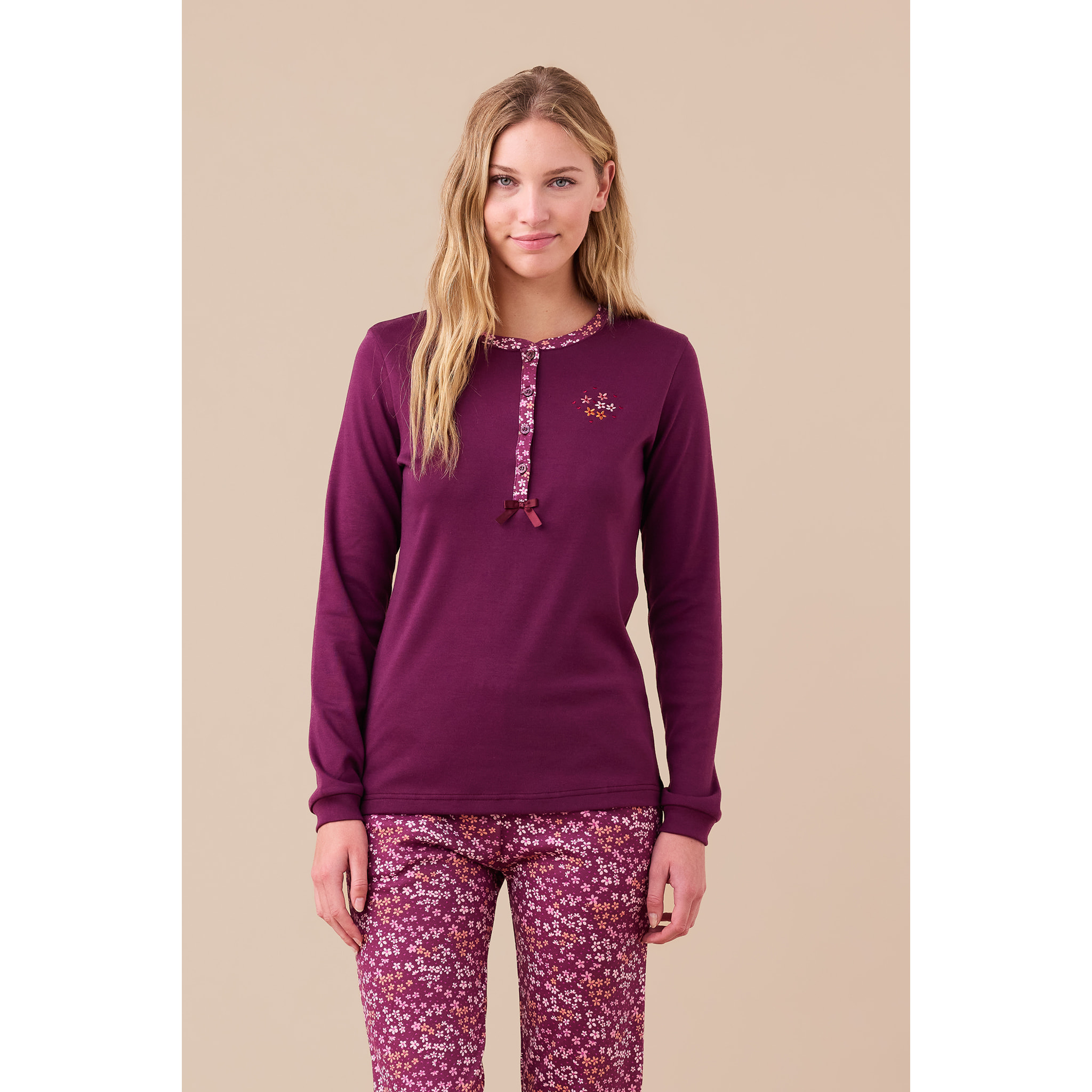 Pigiama donna caldo cotone articolo fiori. Noidinotte