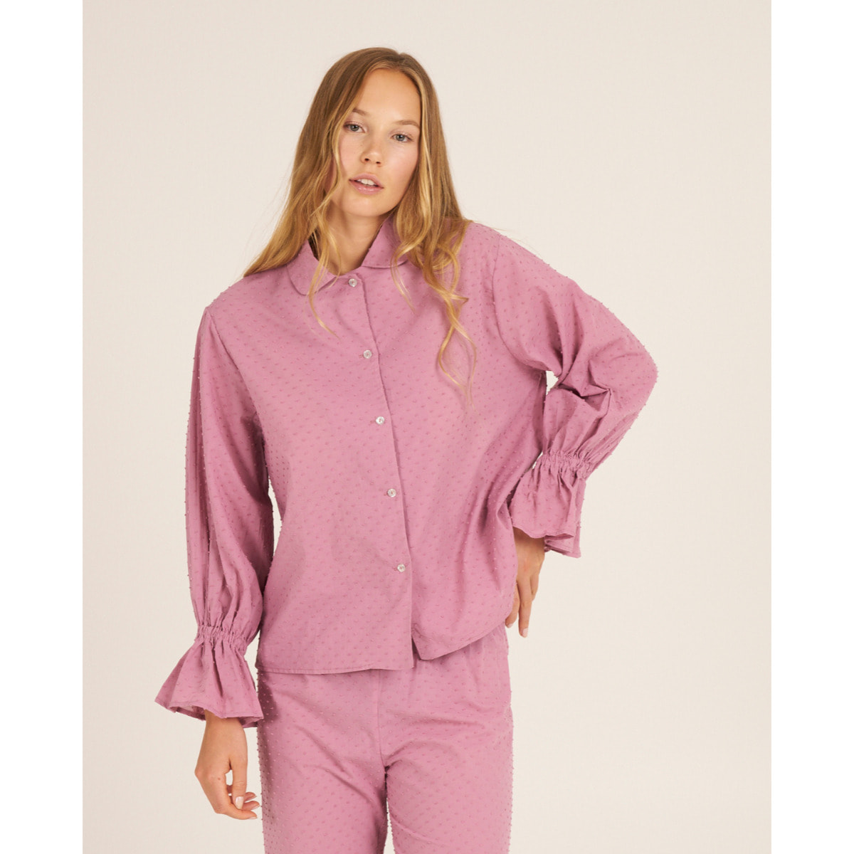 Camiseta de pijama de mujer con volante en los puños