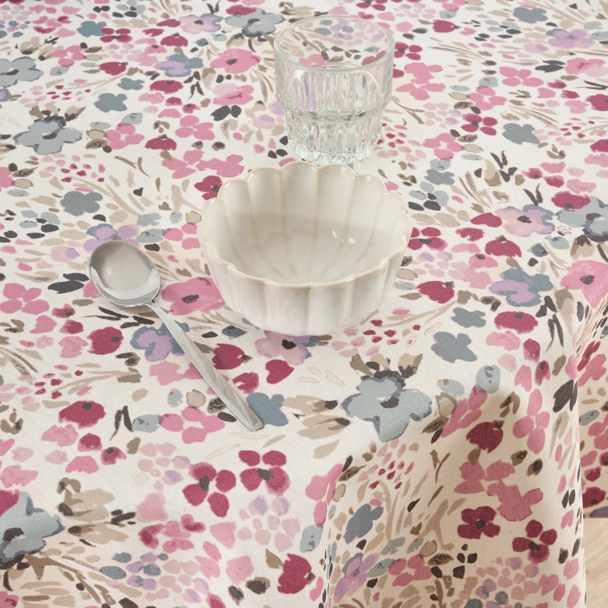 Nappe ronde en résine anti-taches 0120-52