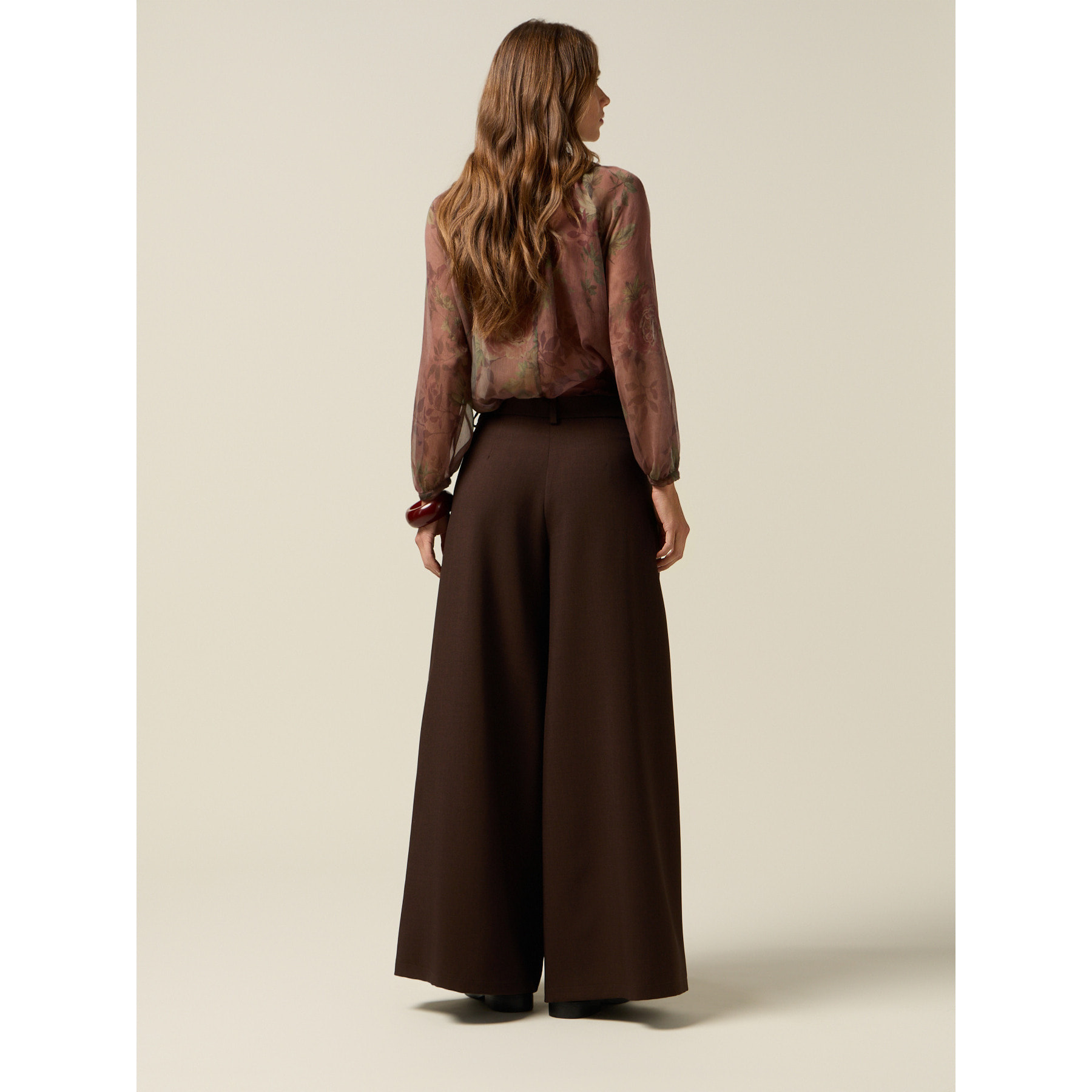 Oltre - Pantalones palazzo con pinzas - Marrón