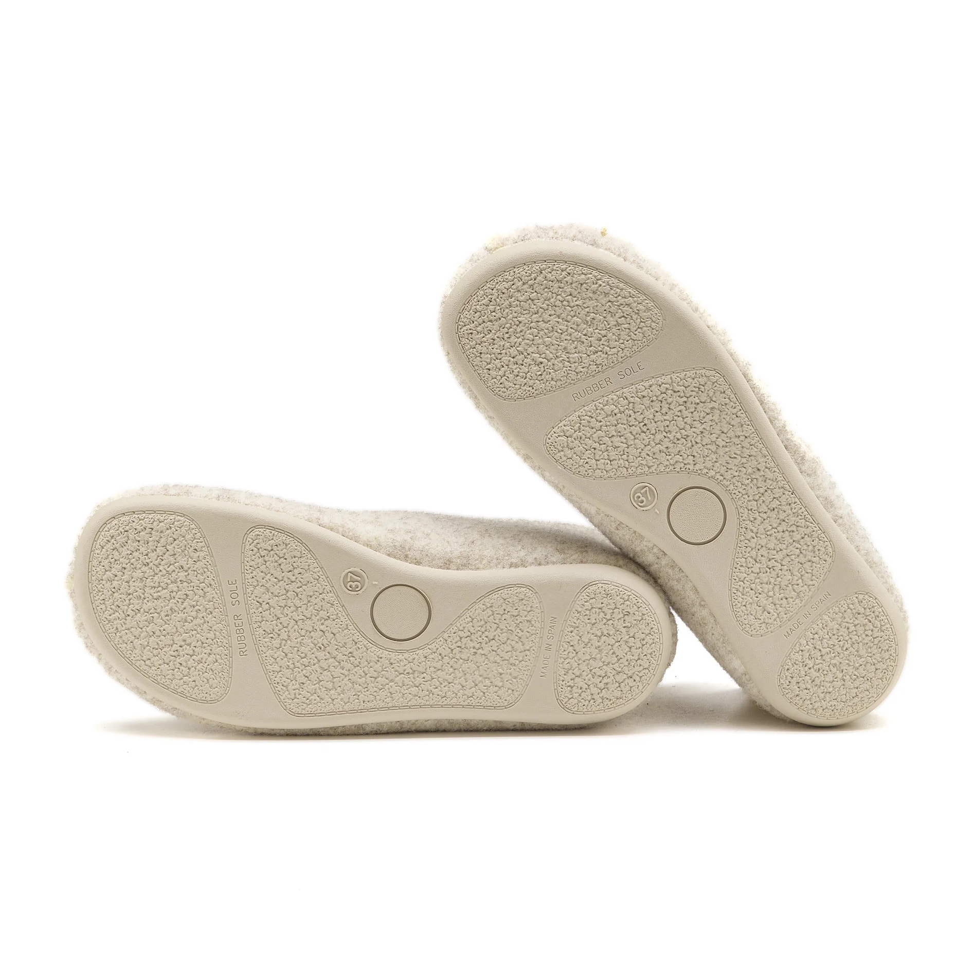 Zapatillas De Casa Rika Beige