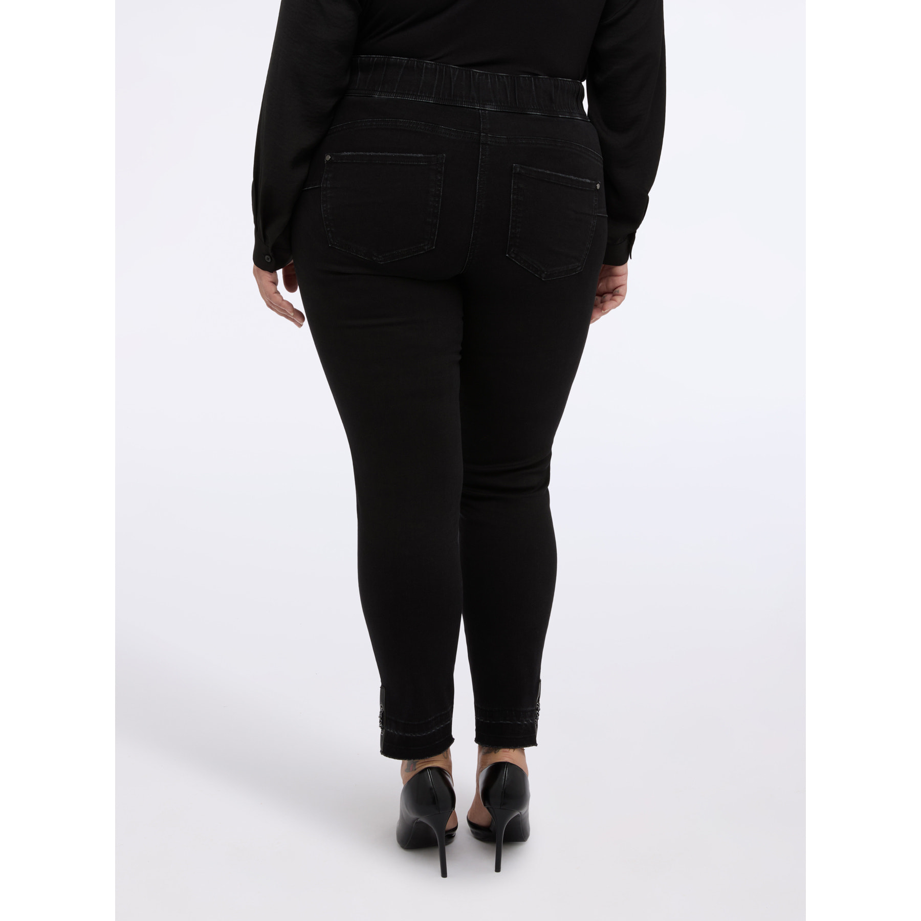 Fiorella Rubino - Jeans skinny con mini strappi e occhielli - Nero