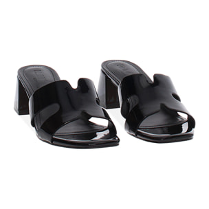 Mules punta abierta negras tacón 5,5 cm
