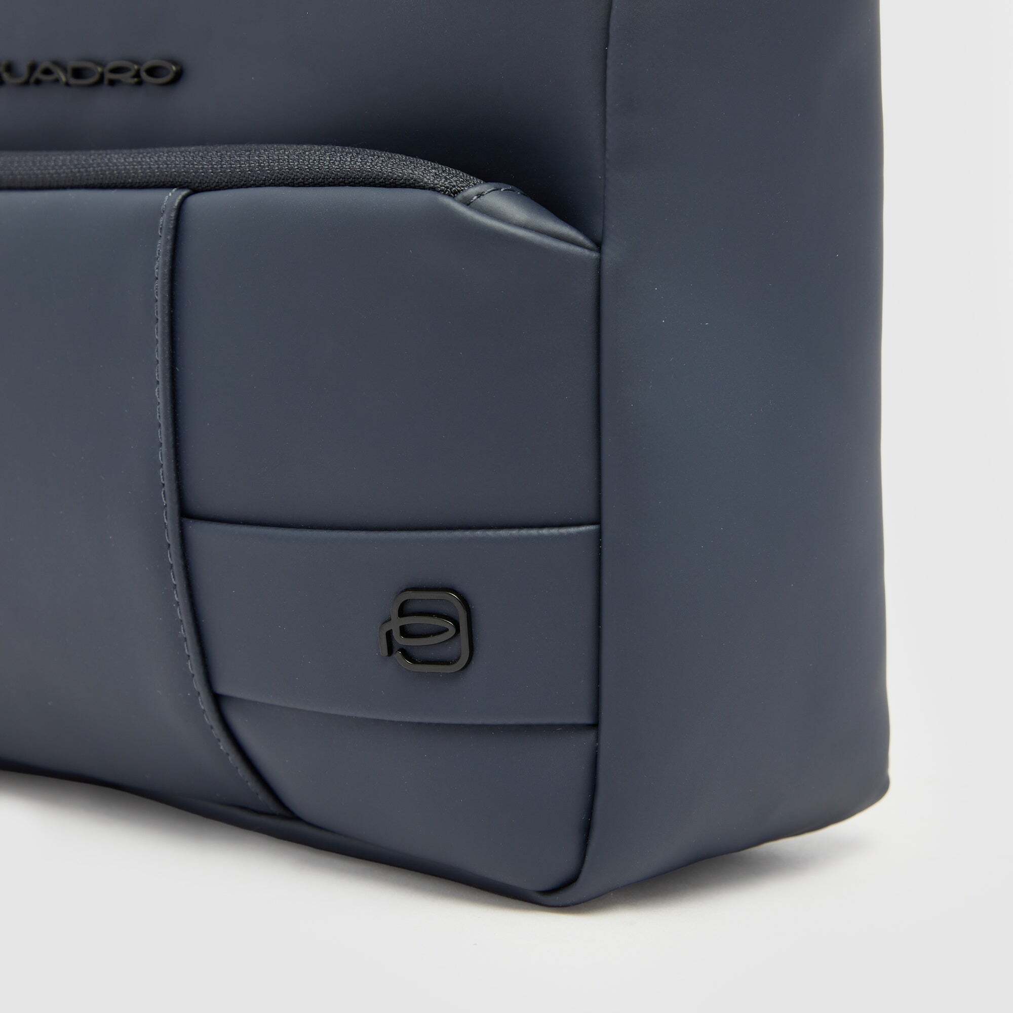 Piquadro Borsa uomo a tracolla resistente all'acqua