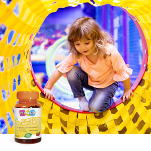 PEDIAKID - Gommes Vitamine D3 - Renforcement des défenses naturelles - Croissance & résistance - Dès 3 ans - Goût Fraise - Couvre 100% des apports journaliers recommandés - Lot de 3 Piluliers