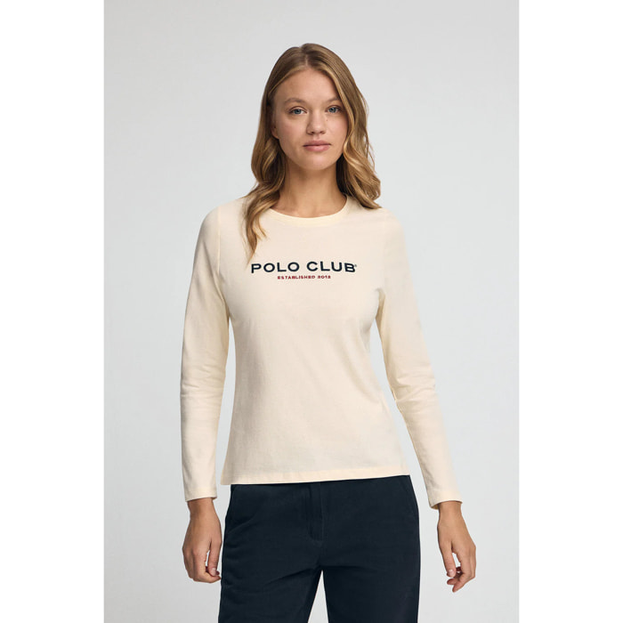 Camiseta color crudo manga larga y logo bordado Established 2012 Polo Club