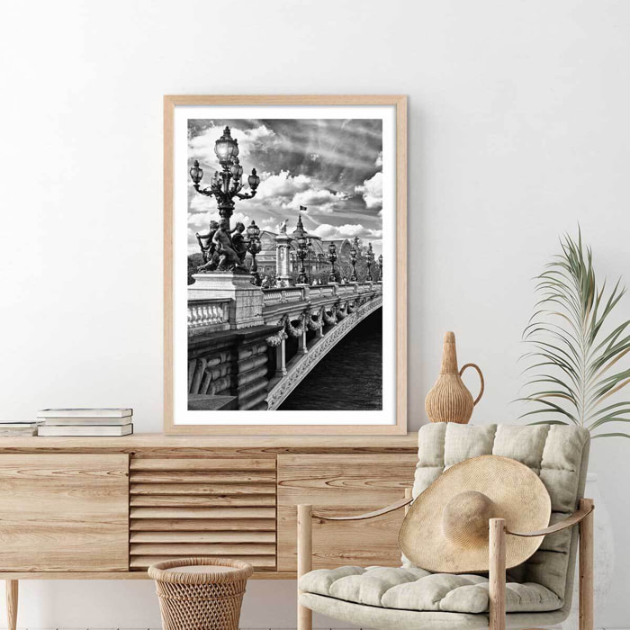 Affiche Paris, Vue du pont Alexandre III Affiche + cadre en bois - Chêne