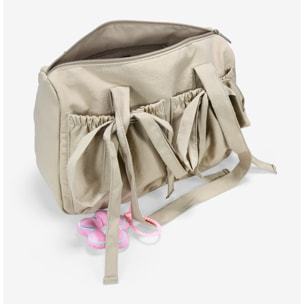 Bolso de hombro beige en nailon con charms