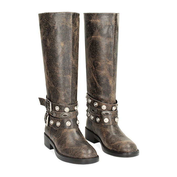 Stivale testa di moro con borchie
