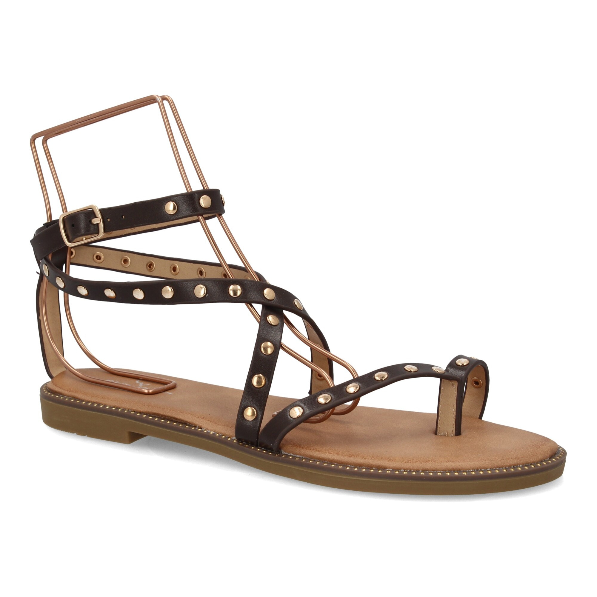 Sandalia plana con tiras y tachuelas para mujer.
