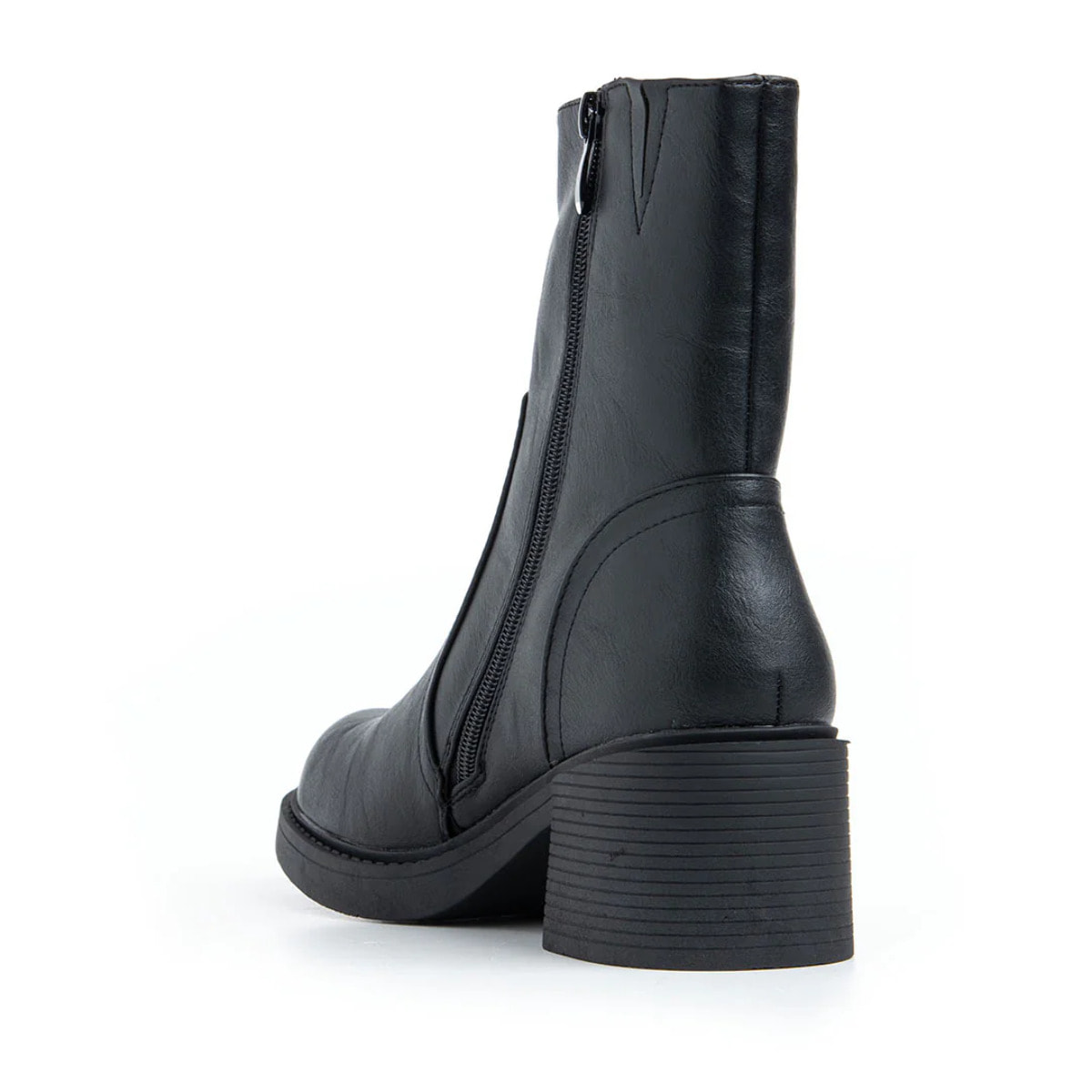 Stivaletto liscio con tacco - NERO