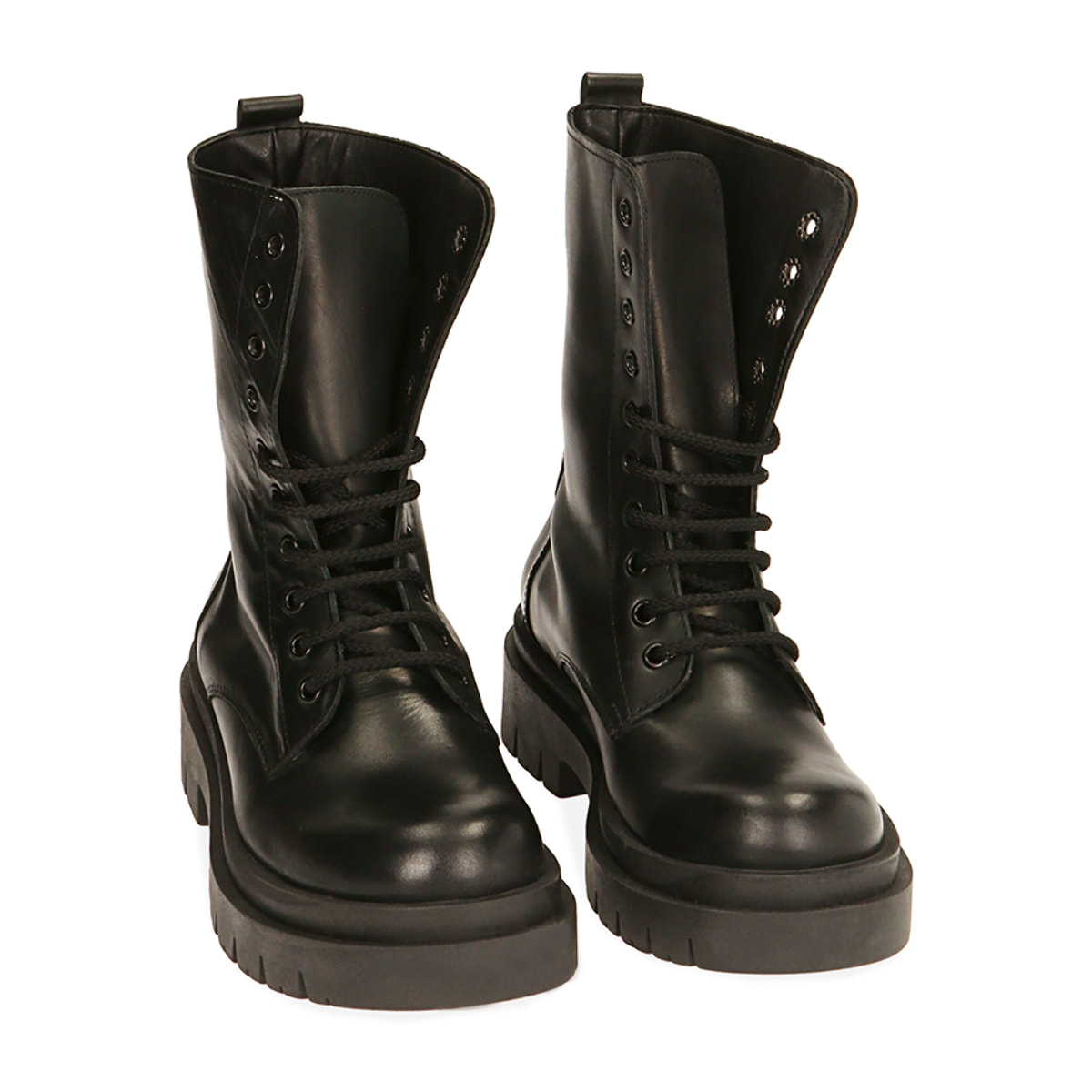 Anfibios negros de piel, tacón 4 cm