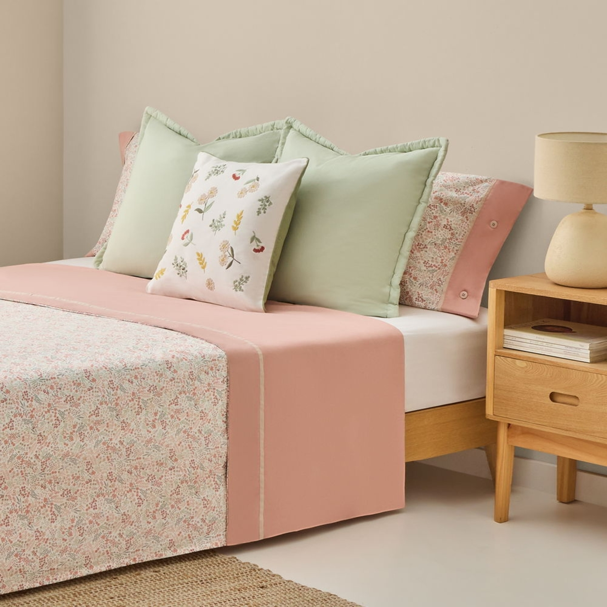 Sábana de algodón con estampado de flores Crepat color rosa 100% Algodón