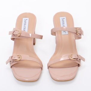 Sandali in simil pelle verniciata con fasce sottili e tacco comodo