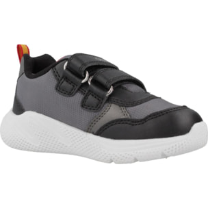 Zapatillas Niño de la marca GEOX  modelo B SPRINTYE BOY GRIS